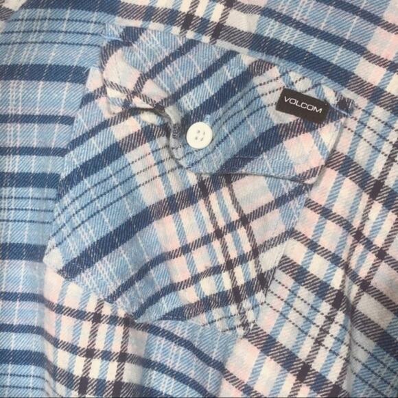 Volcom | blue & white plaid checkered button up shirt xs - Picture 3 of 8